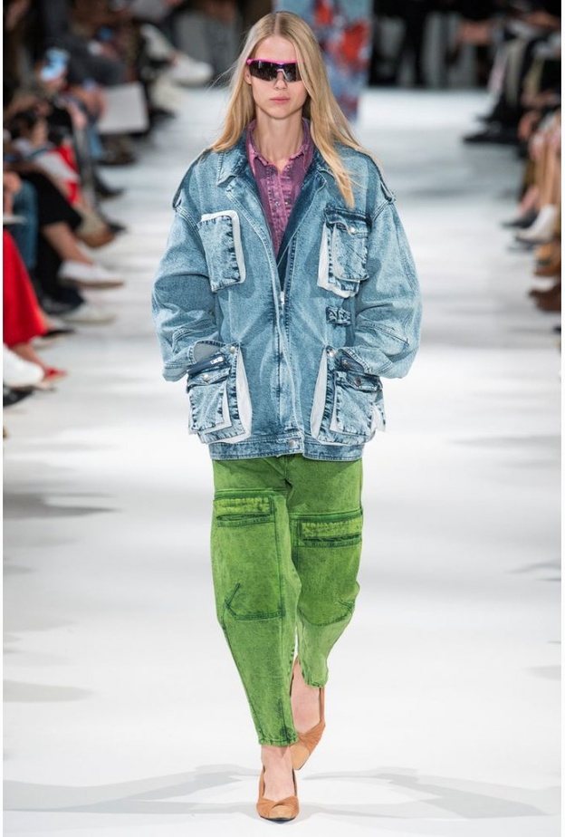 جاكيت الجينز ‏مع الجيوب الكبيرة من Stella McCartney