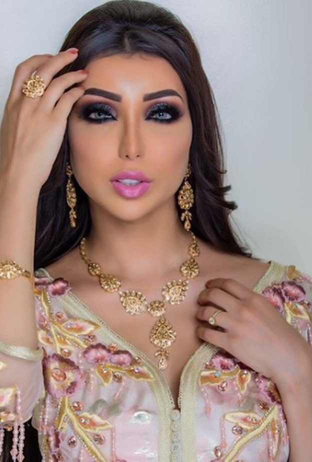 دنيا بطمة تخضع لعمليات تجميل 2017