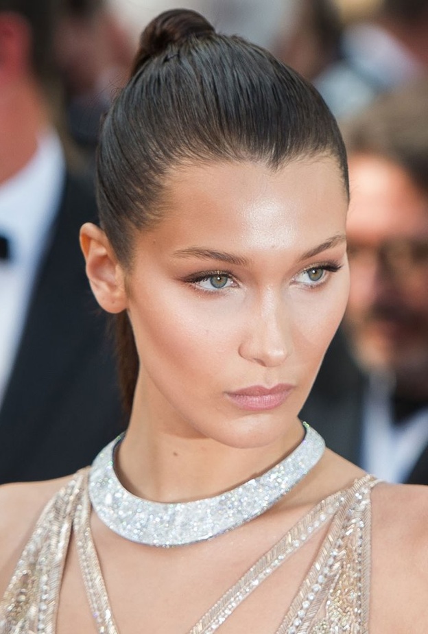 بشرة بيلا حديد الصافية والجذابة