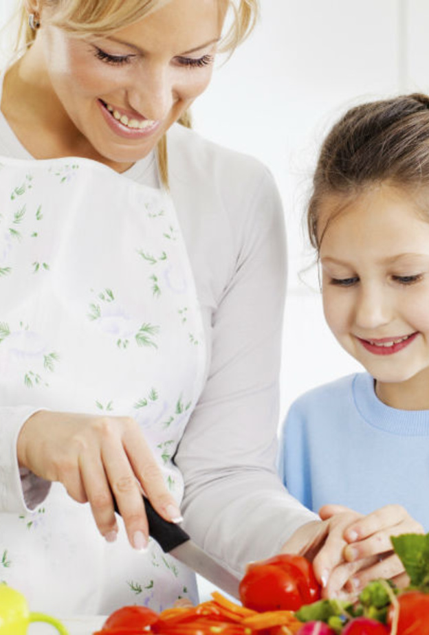 نصائح لتشجيع طفلك على الأكل الصحي