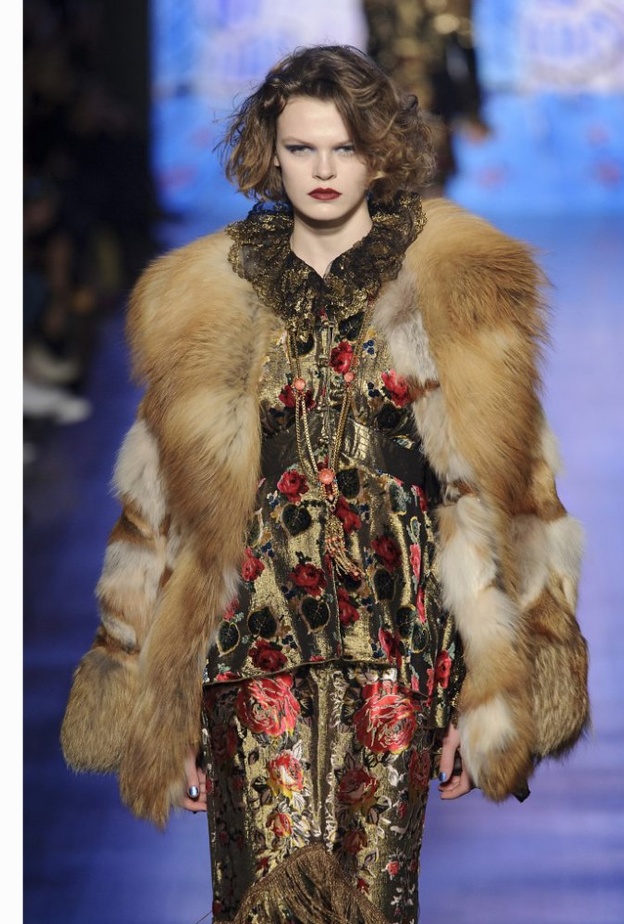 موديلات جاكيتات سهرة لا تستغني عنها هذا الشتاء