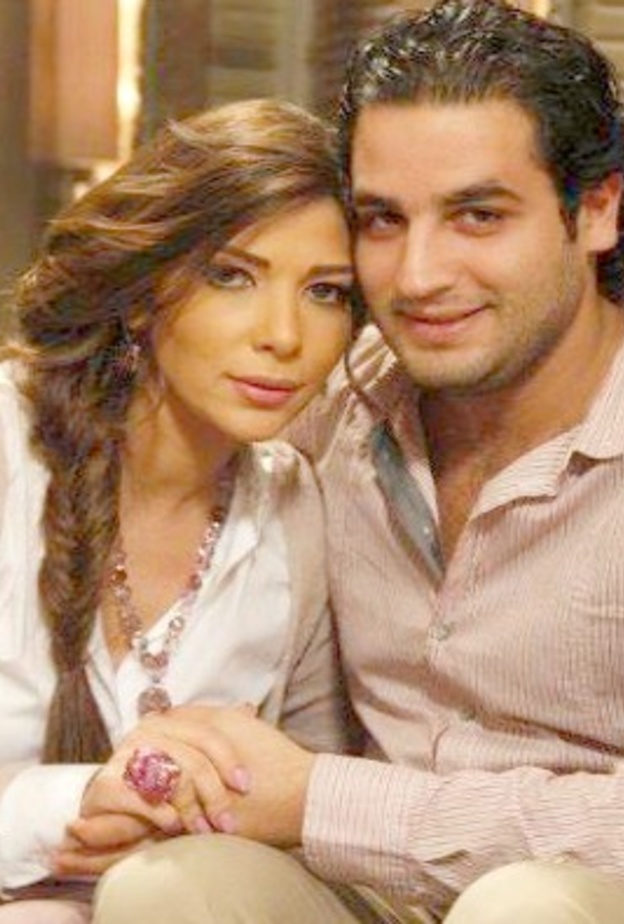 اصالة نصري وشقيقها أنس 