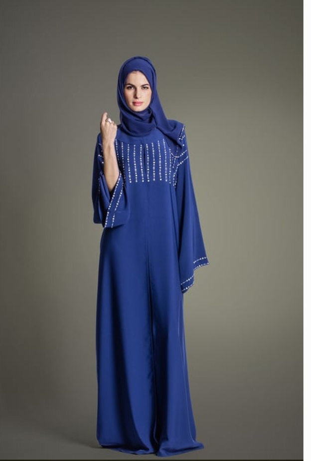 عباية شبابية وكاجوال باللون الأزرق الساحر من تصميم شادور