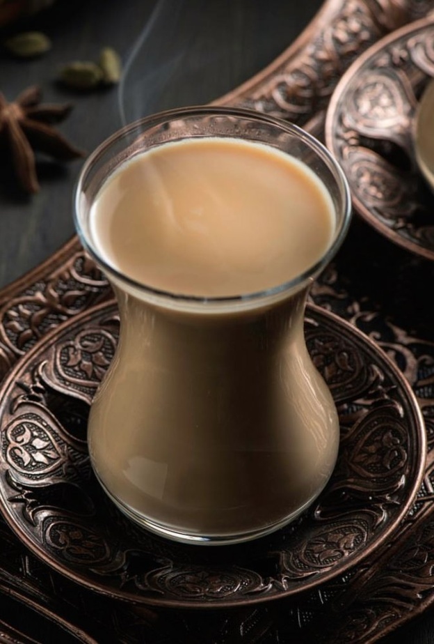 قهوة الحليب بالتمر