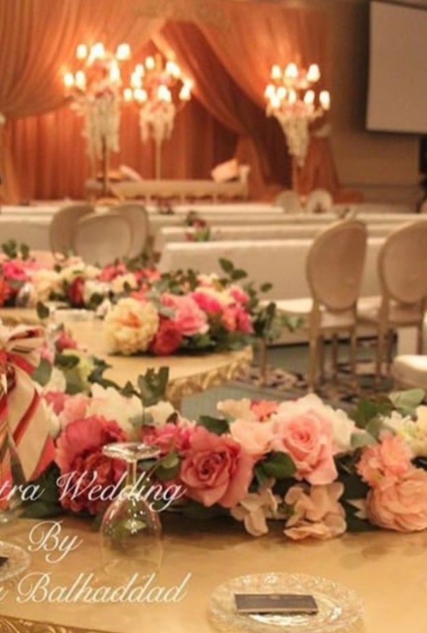 من تنظيم لافترا للورود والحفلات