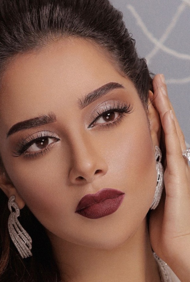 مكياج بلقيس فتحي الأنثوي الجذاب