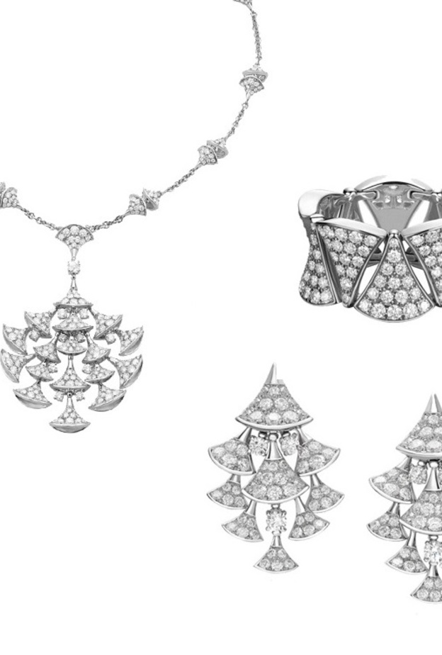 أطقم الماس أبيض