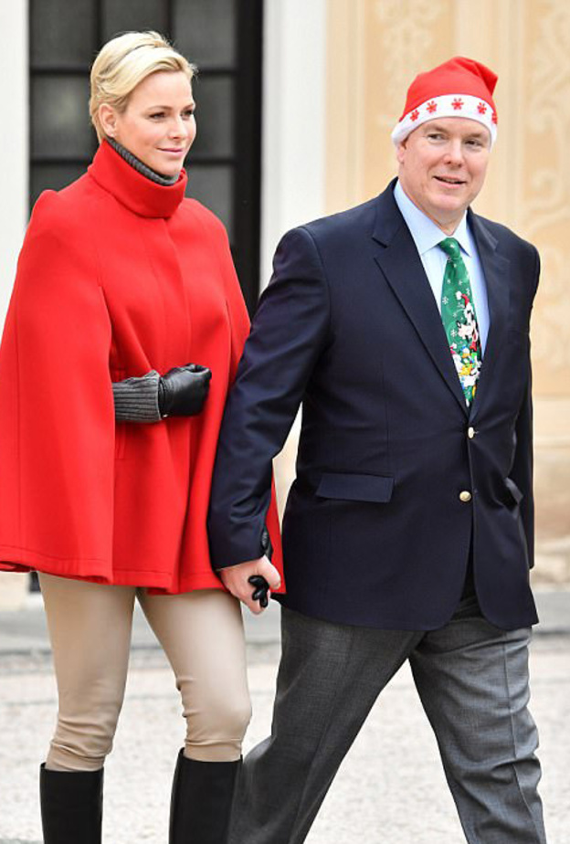 الأمير ألبرت والأميرة تشارين يوزعان هدايا أعياد الميلاد في قصر موناكو