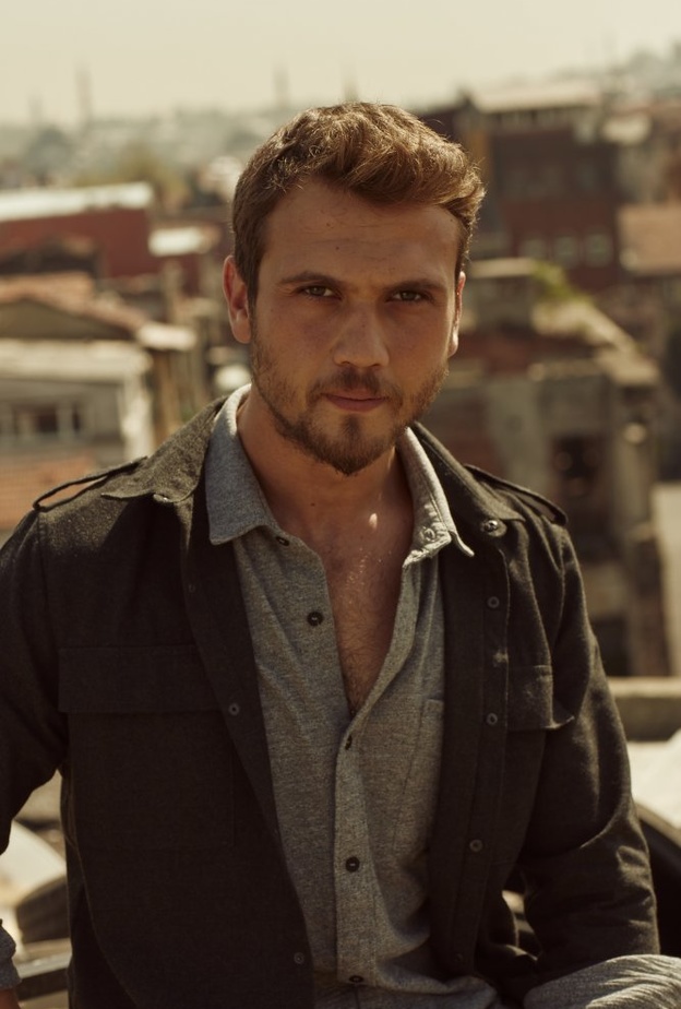 أراس بلوت إينملي 