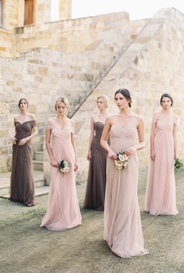 وصيفات العروس