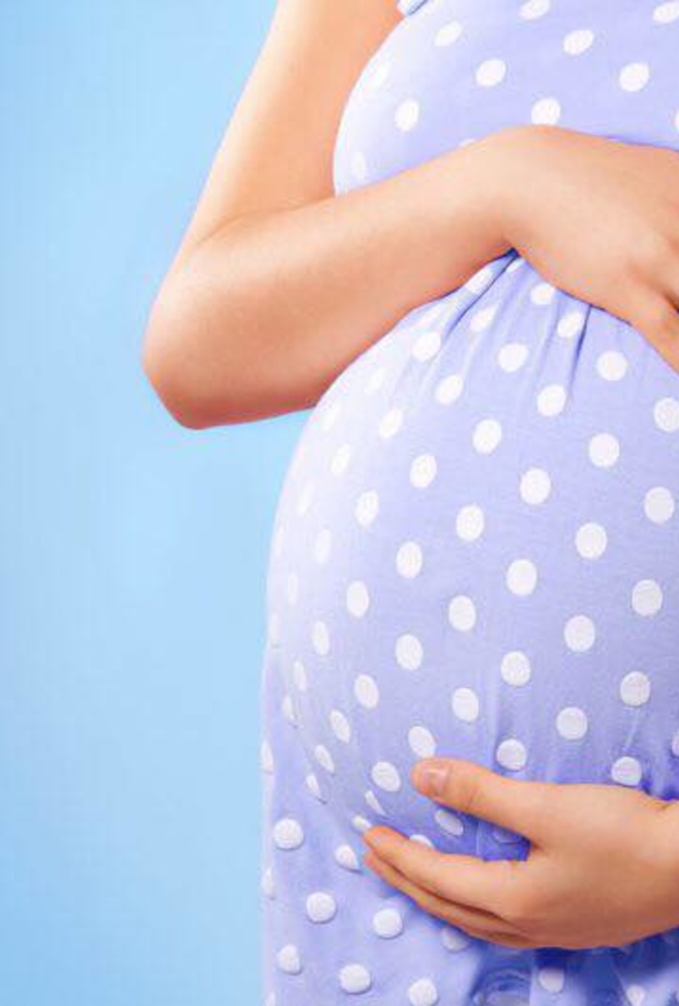 فوائد الزبيب للحامل في الشهور الاولى 