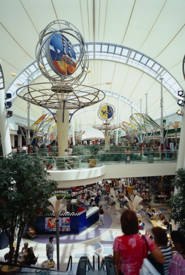 مركز تسوق La Gavia