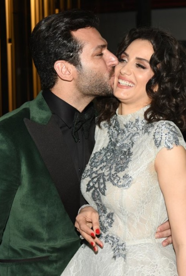 مراد يلدريم  وايمان الباني