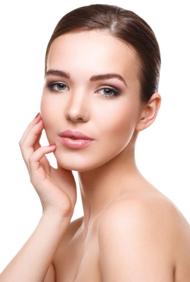 قشري بشرتك لتتخلصي من الجلد الميت