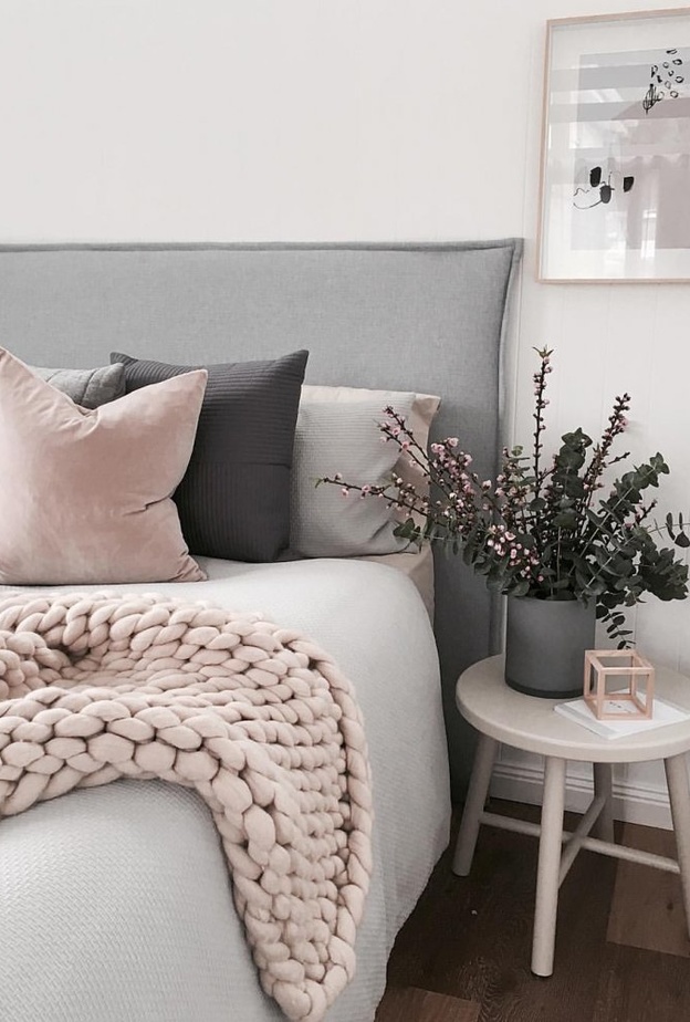 ديكور مودرن لغرفة نوم باللون الرمادي