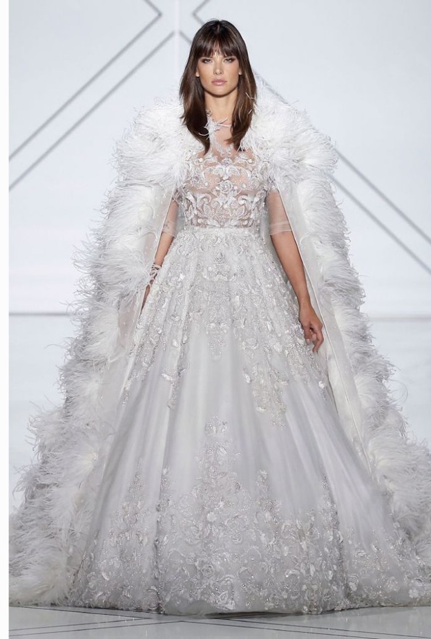 من مجموعة ريم عكرا لربيع 2018 فستان عرس