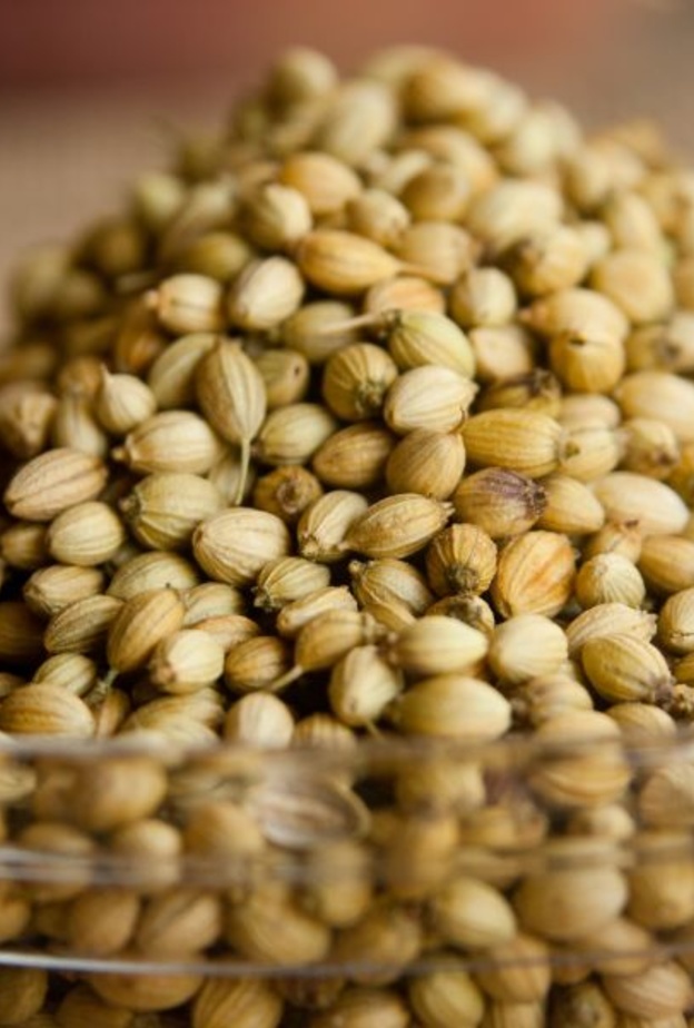  المحلب مفيد في علاج اضطرابات الهضم.