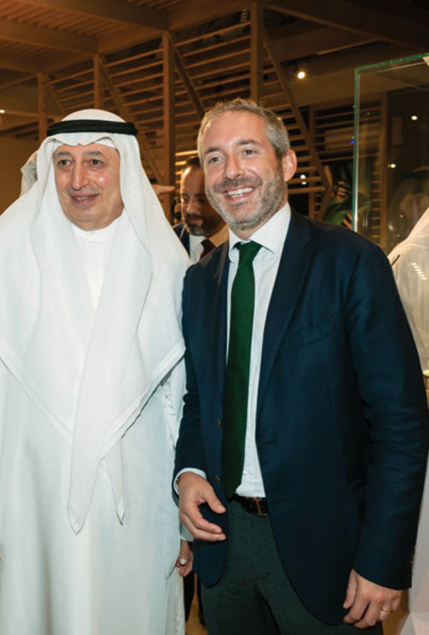 "في عالم الرفاهية نعمل على العلاقات لا الصفقات"