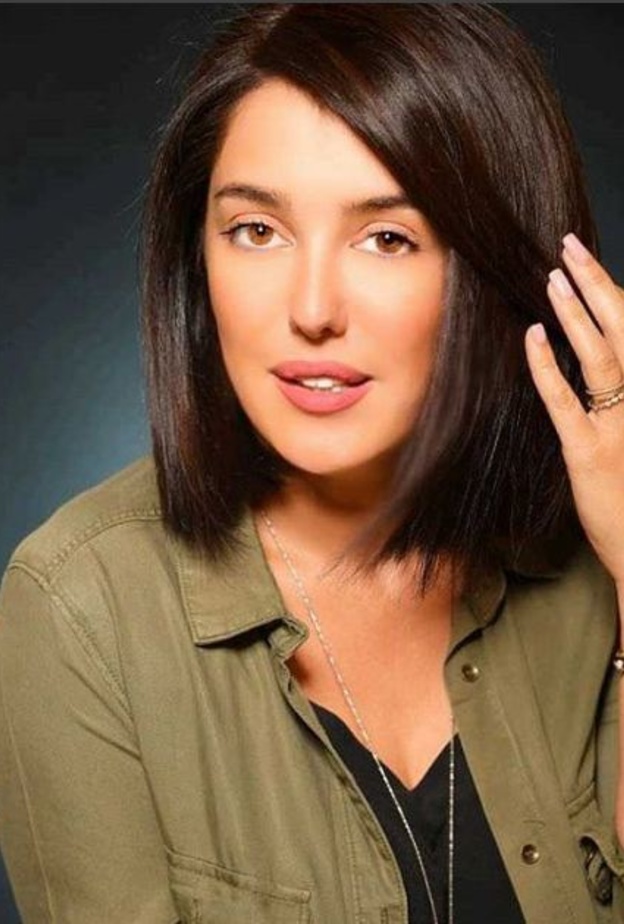 كندة علوش متجددة في اطلالاتها