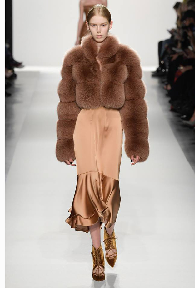 5 نصائح عند ارتداء ملابس فرو