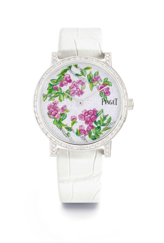 ساعة لويس فيتون من الماس وعرق اللؤلؤ