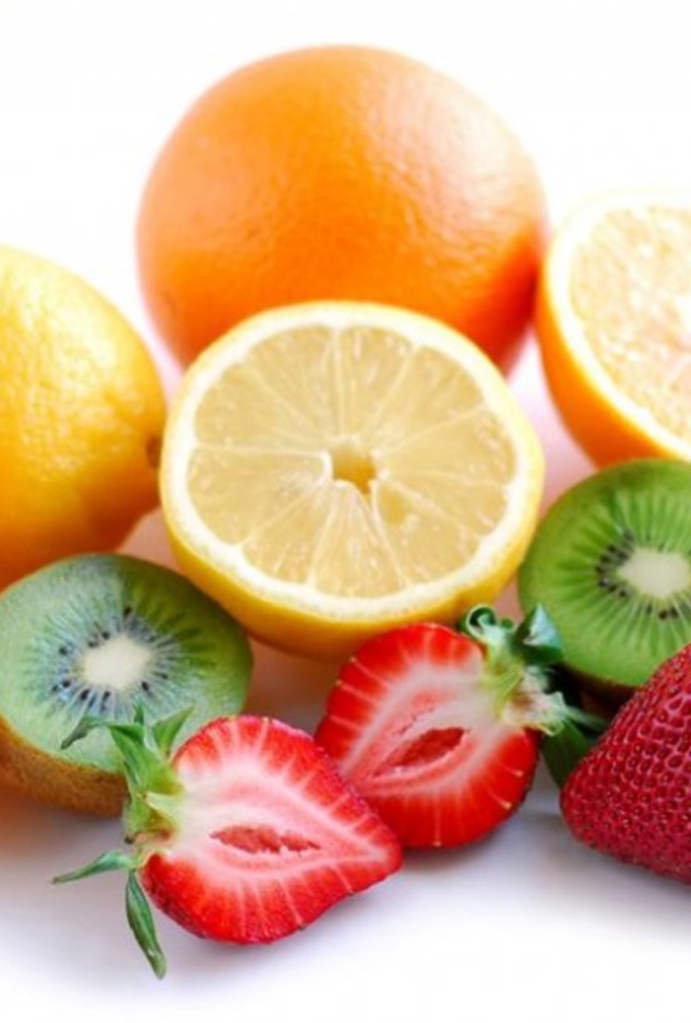  الفواكه أهم مصادر فيتامين ج
