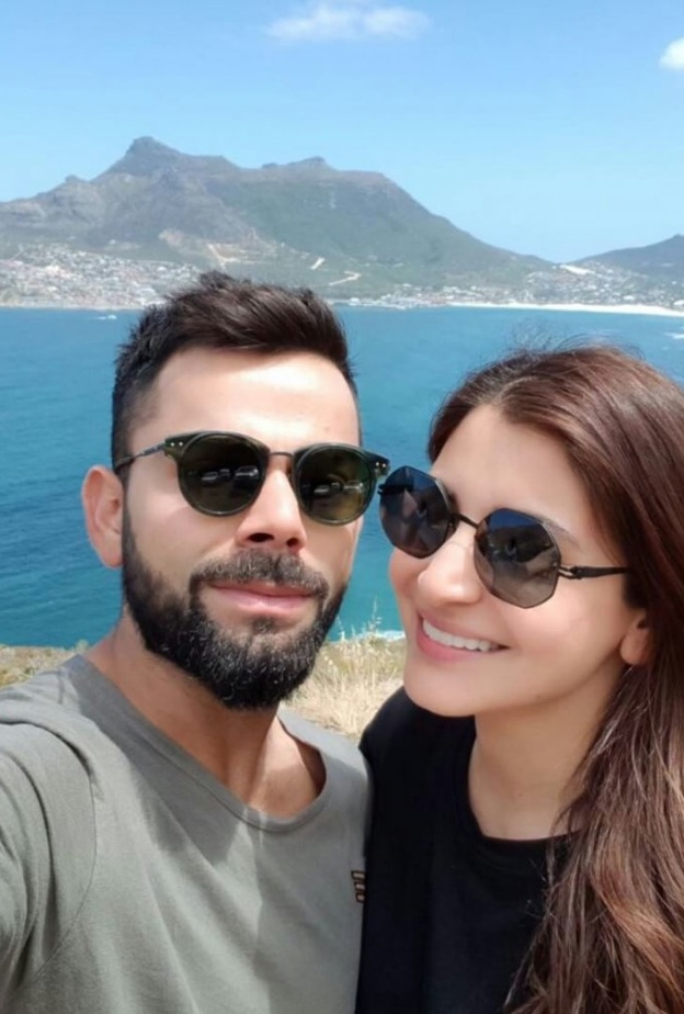 نجوم بوليوود يهنئون معجبيهم بالعام الجديد