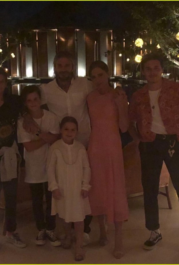 كيت ميدلتون (Kate Middleton) حامل في طفلتين توأم