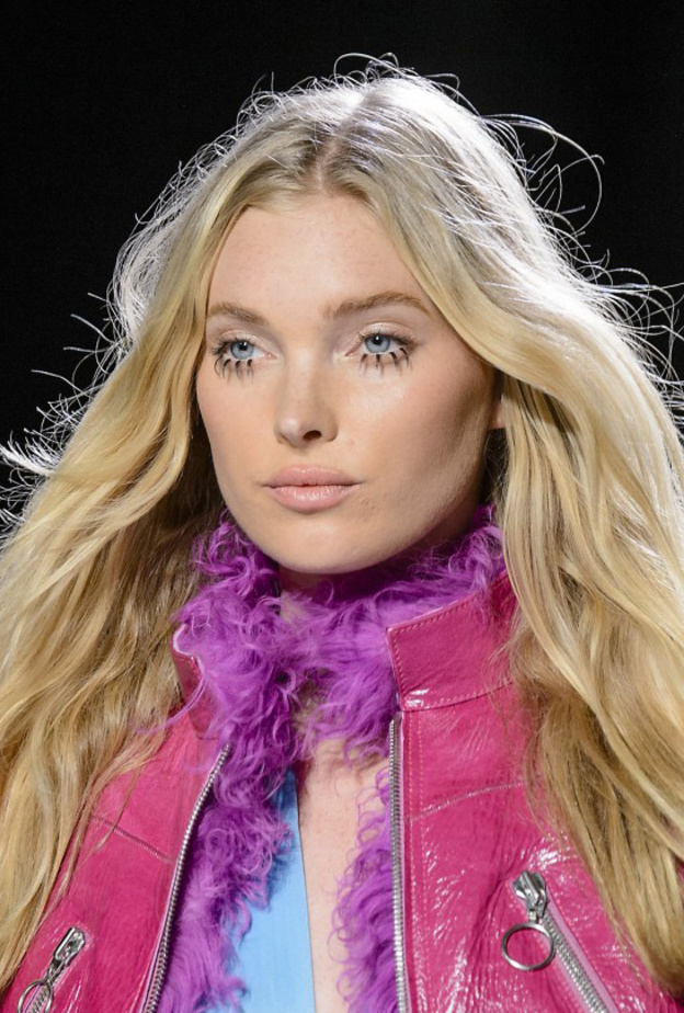 صبغات للشعر الطويل مع اللون البني مثل عارضات ‏‎ David koma