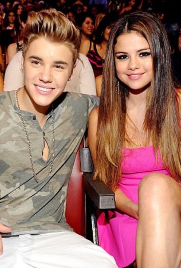 جاستن بيبر وسيلينا جوميز