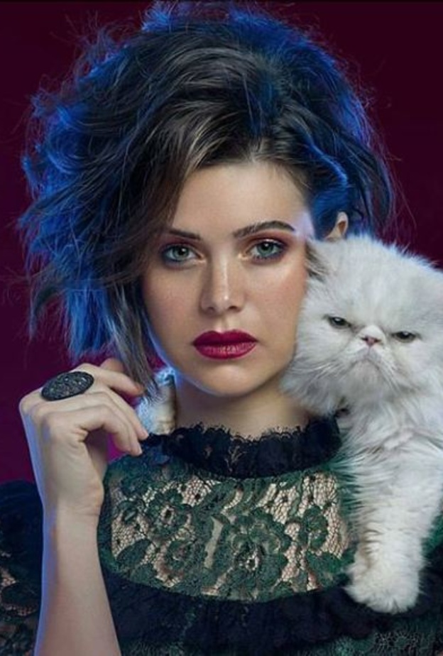 يسرا اللوزي 2018