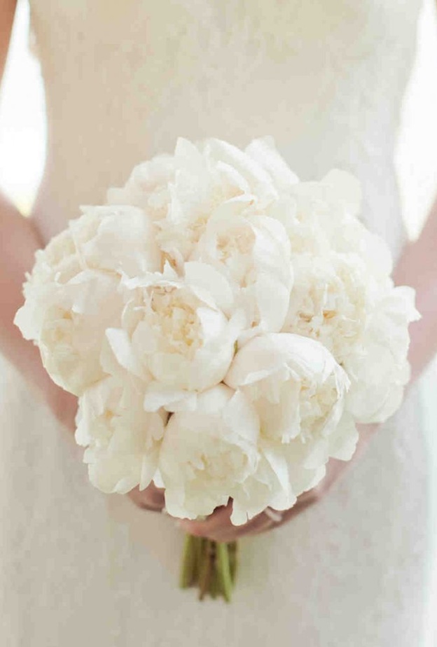 أفكار لزينة رائعة من اللون الابيض في ديكور حفل الزفاف