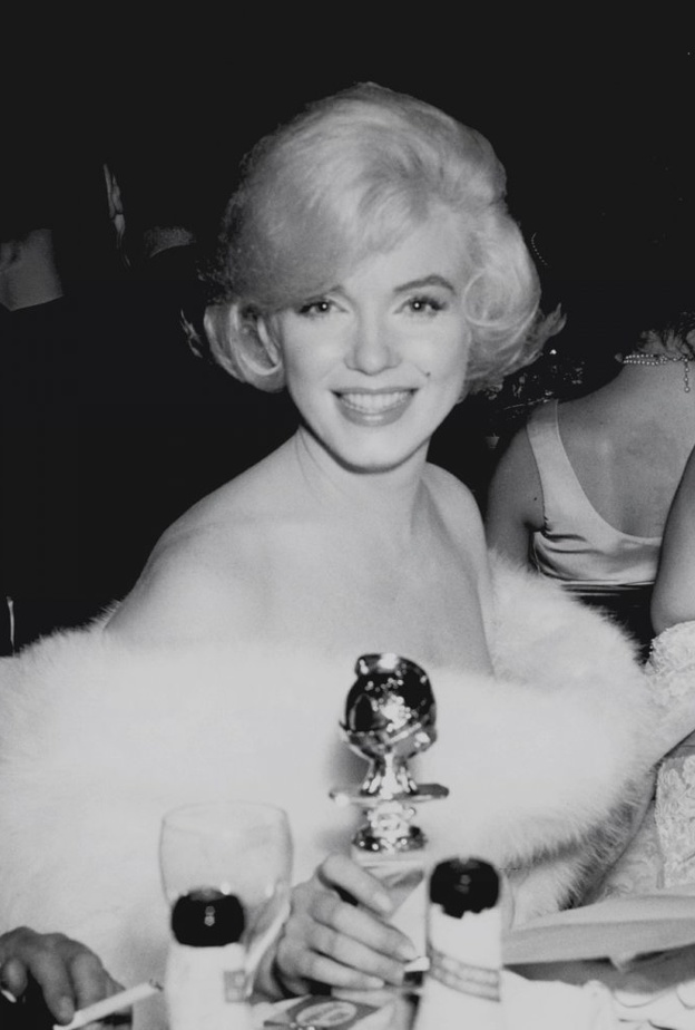 مكياج ناعم في حفل غولدن غلوب بأسلوب الجميلة ‏Olivia Culpo