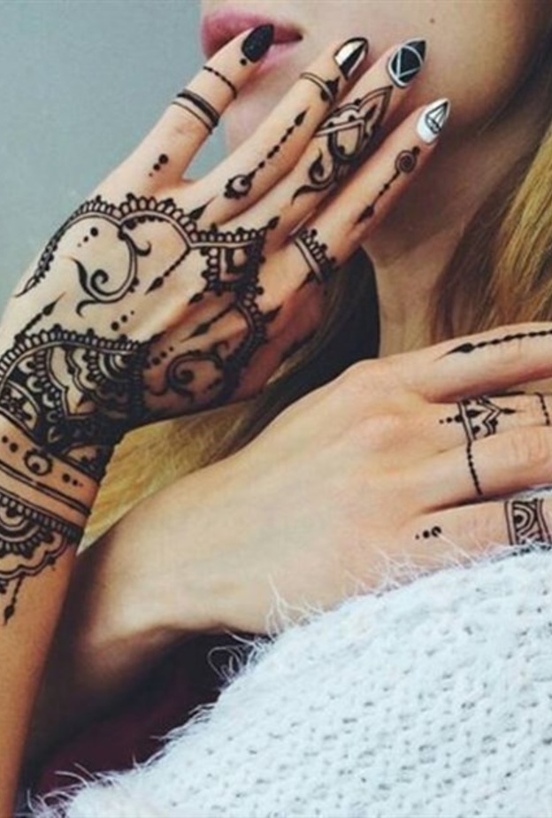 نقش حناء مميزة