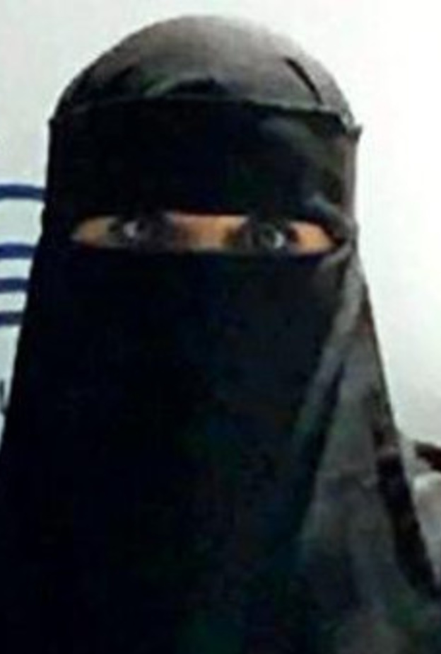 تعرفوا على قصة السعودية نادين السياط 