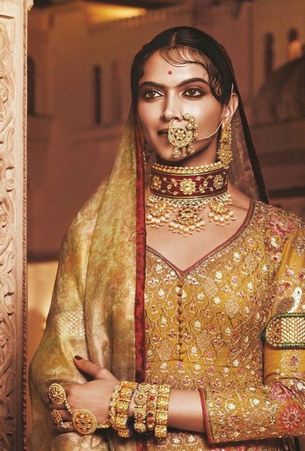 مشاكل كثيرة أثارها فيلم Padmavati