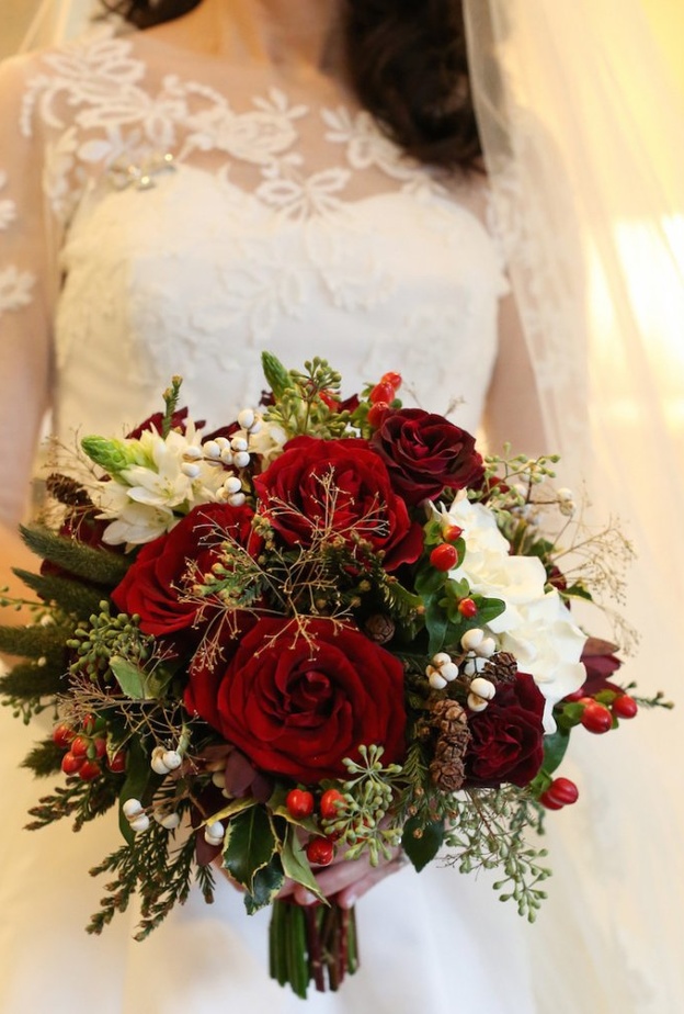 تداخل اللون الجوري الاحمر مع الابيض