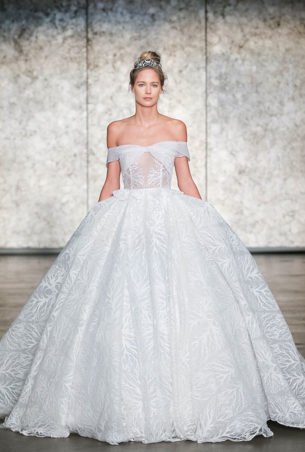 فستان من مجموعة Elisabetta Polignano