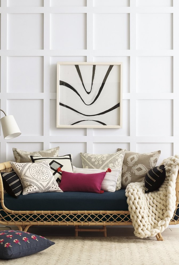 ديكور يجمع العصرية بالكلاسيكية لغرفة جلوس مميزة