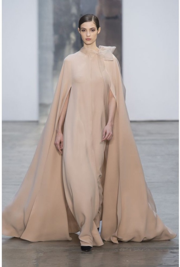 فساتين للمحجبات السمينات