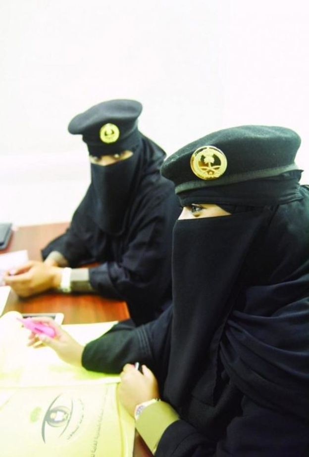 توظيف السعوديات محققات في النيابة العامة 