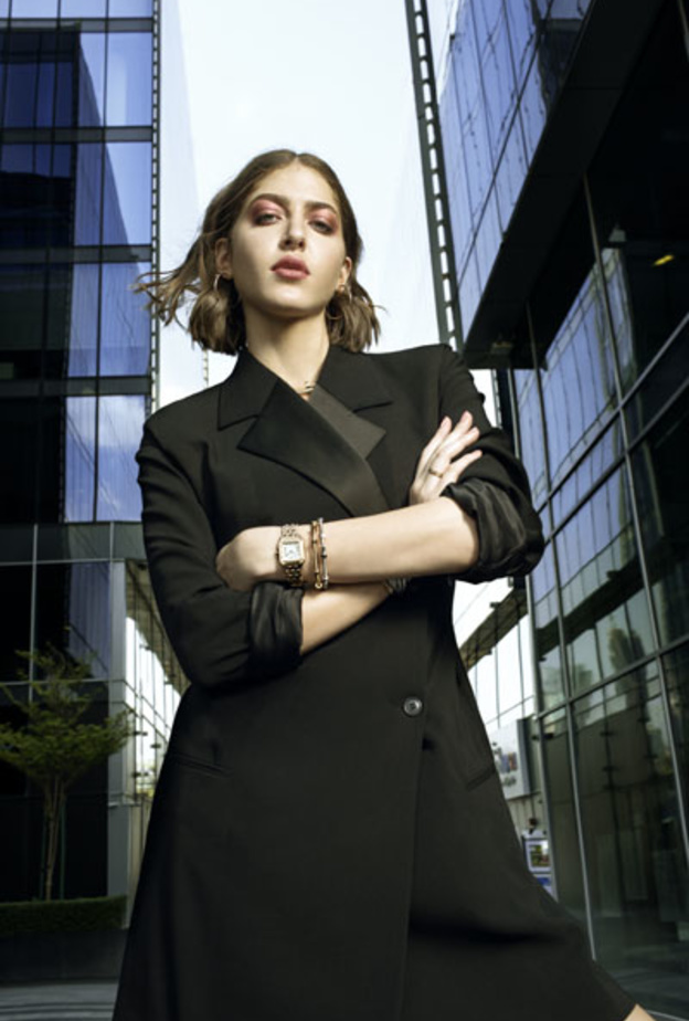 الإطلالة الأولى