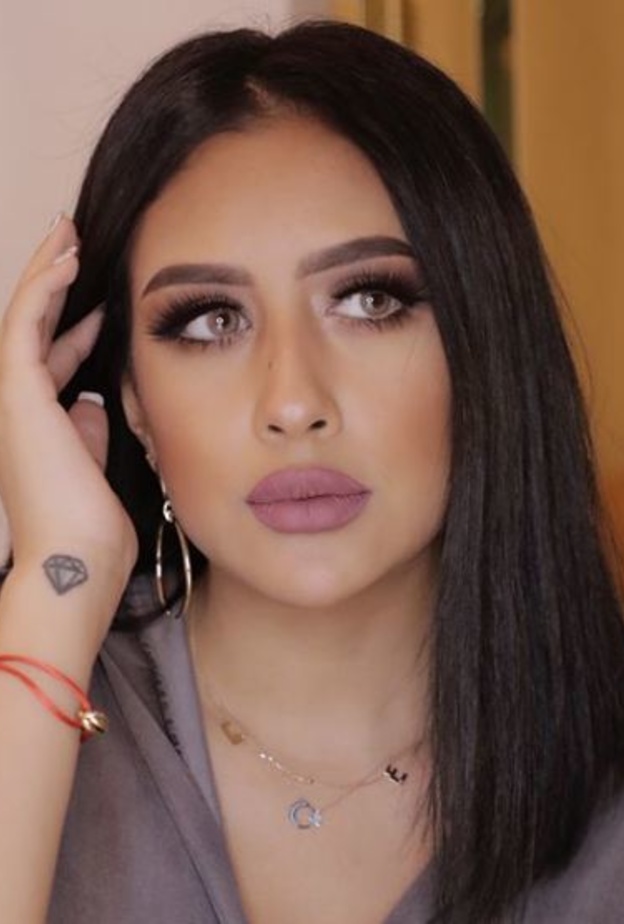 فرح الهادي قبل وبعد عمليات التجميل