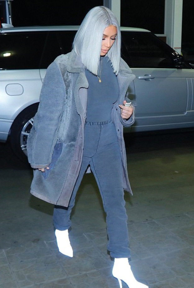 كيم كاردشيان بالسراويل الرياضية