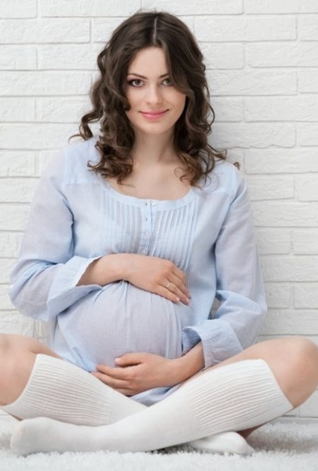 كيف تقوين علاقتكِ بجنينكِ خلال رحلة الحمل