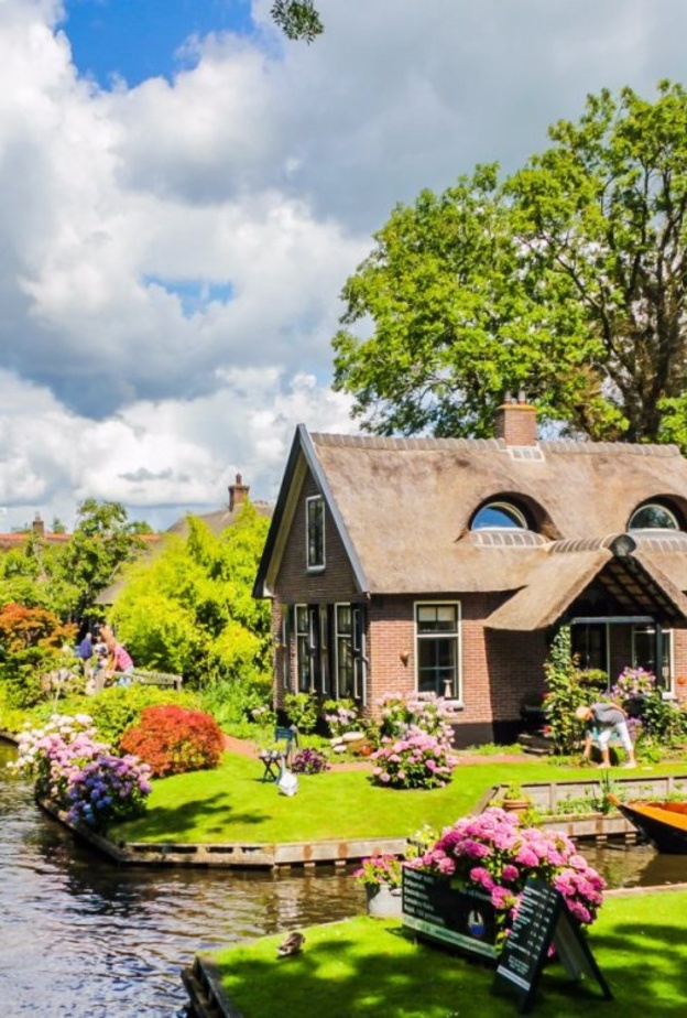 الجمال الفريد في تاورمينا