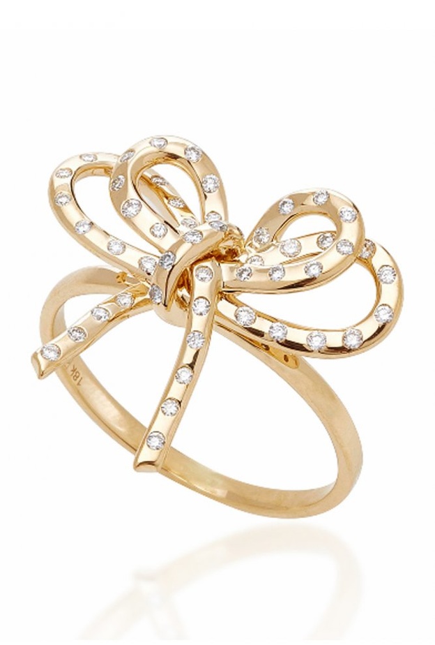 اسوارة من برنت نيل Brent Neale