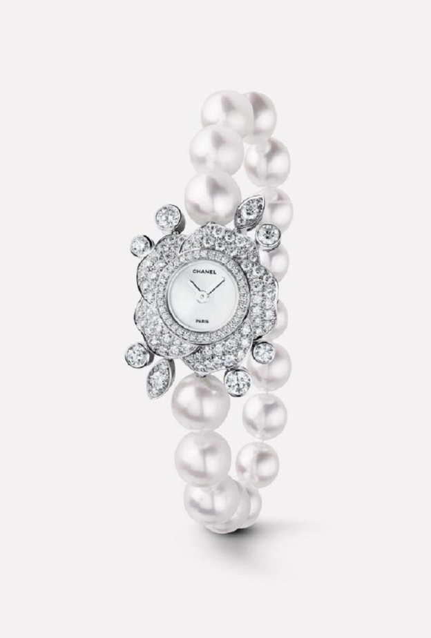 ساعة من بياجيه