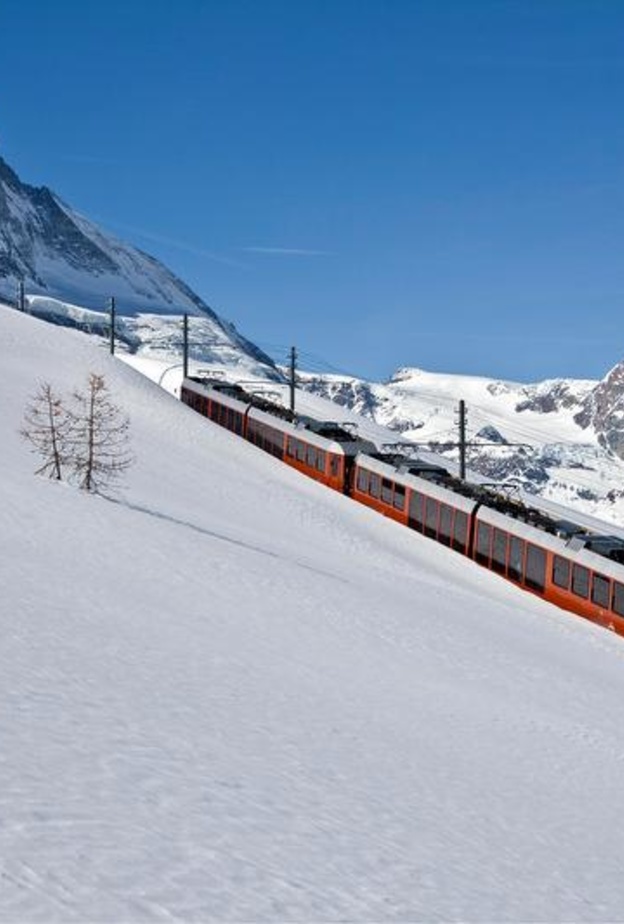 قطار Trans Siberian الشهير