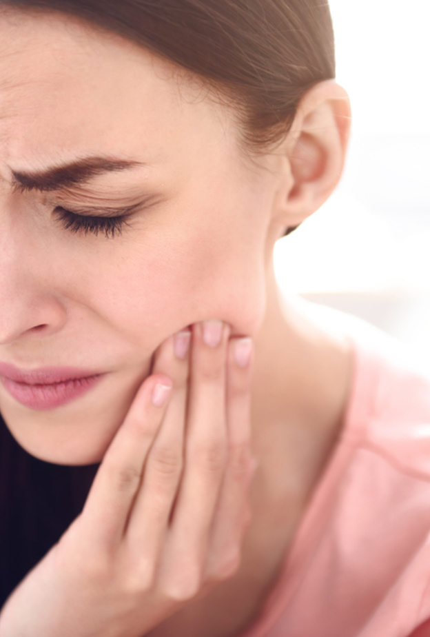 طرق منزلية للتخلص من ألم ضرس العقل